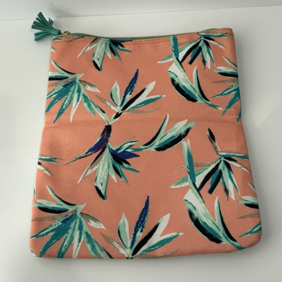 Rachel Pally Reversible Zipper Tropical Clutch - Picture 2 of 6